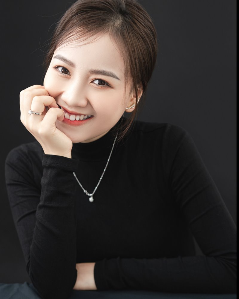 Coach Nguyệt Hằng — chuyên gia tình cảm và chữa lành mối quan hệ
